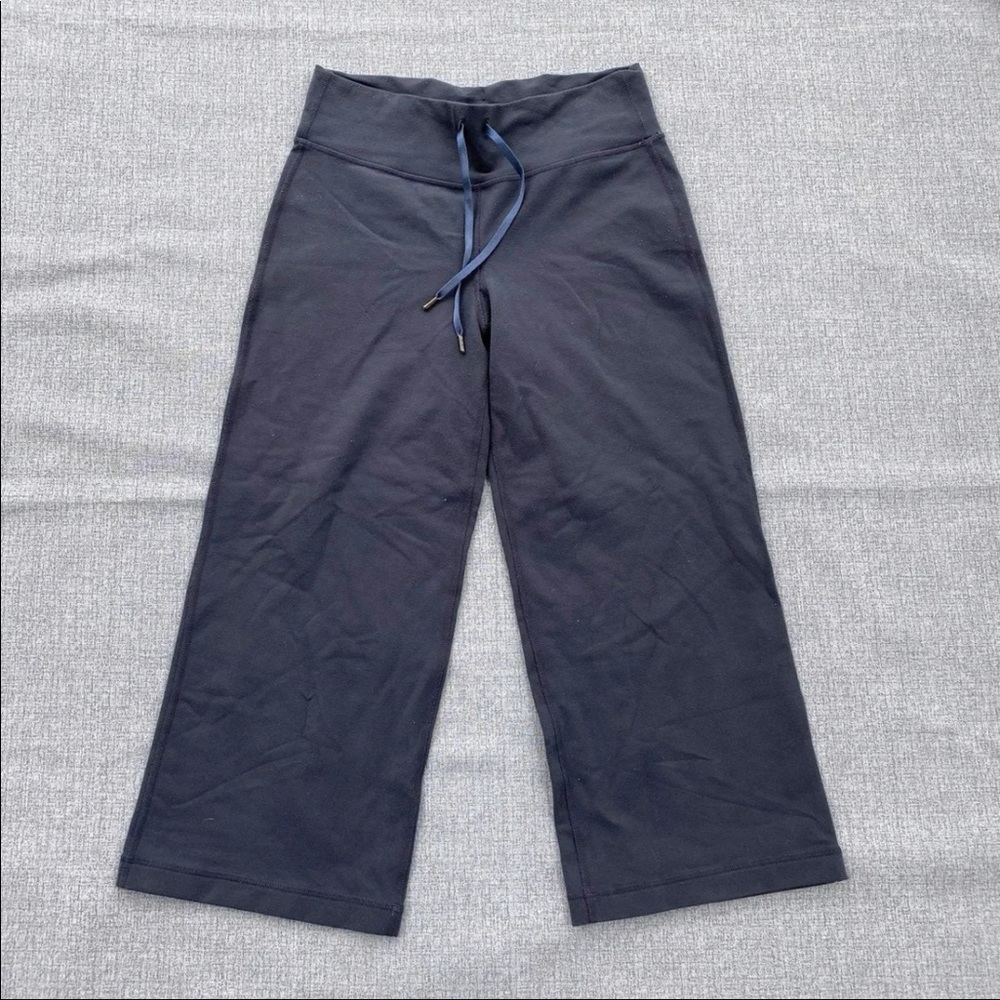 Lululemon Athletica crop leggingg